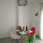 Evris House Color