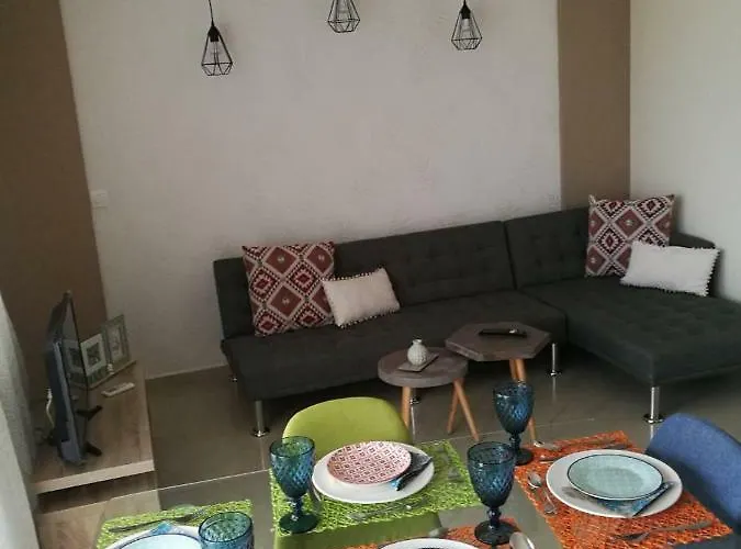 Evris House Color *