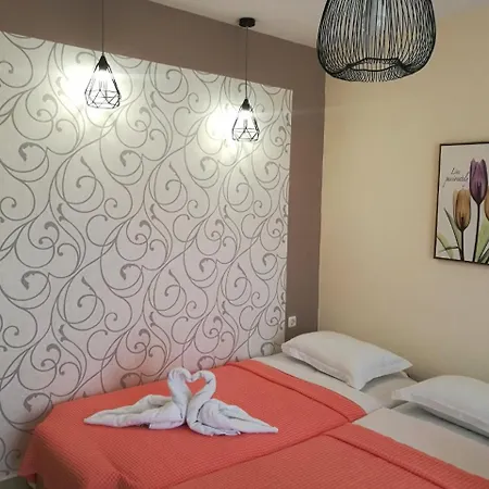 Evris House Color Apartment *